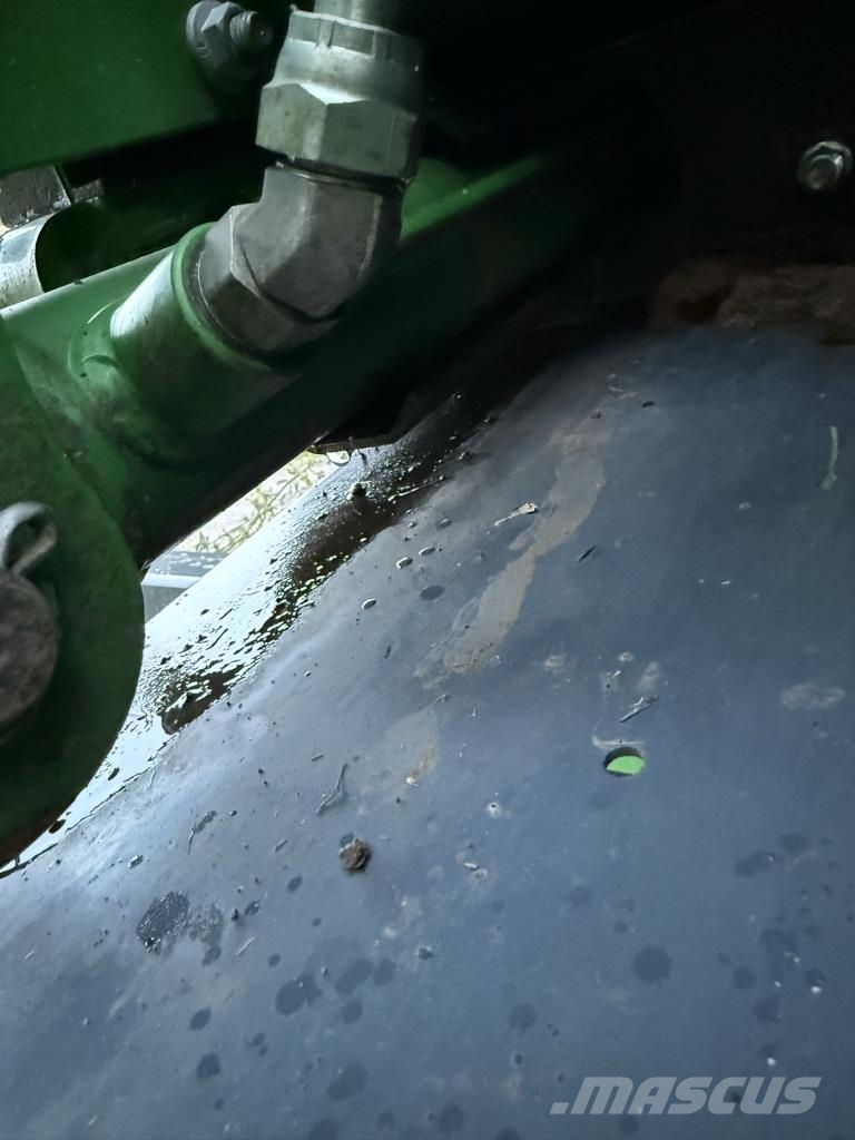 John Deere T560i HM Комбайни