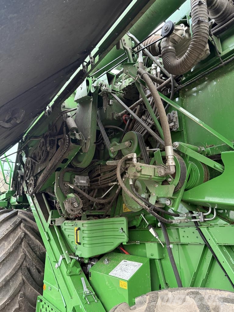 John Deere T560i HM Зернозбиральні комбайни