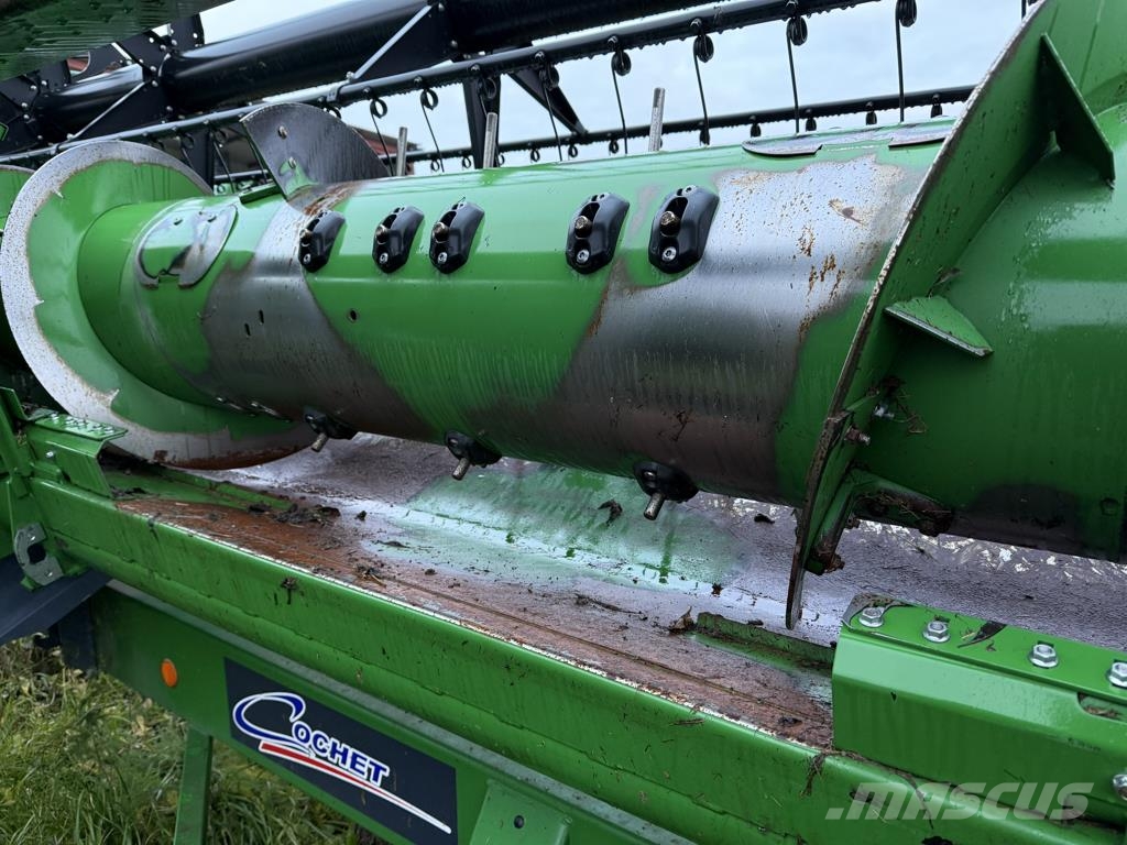 John Deere T560i HM 联合收割机