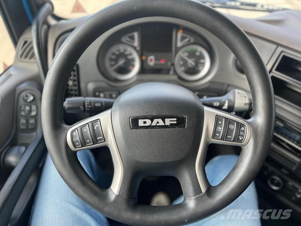 DAF XF 450 4X2 EURO 6 MEGA Trekkers