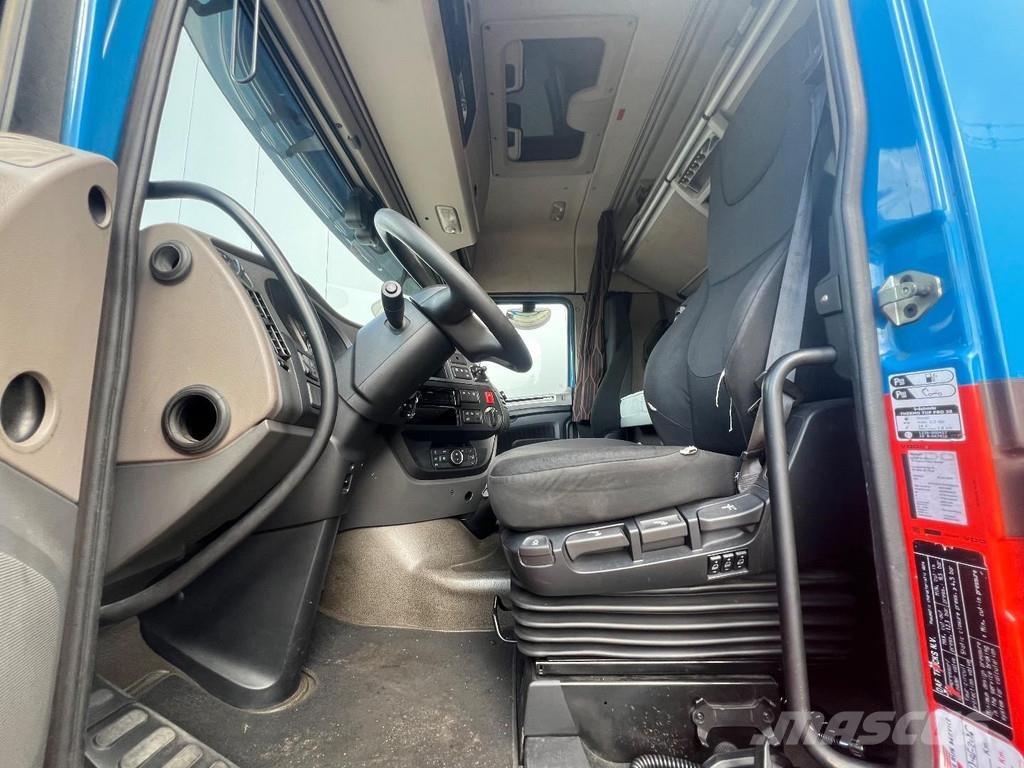 DAF XF 450 4X2 EURO 6 MEGA Trekkers