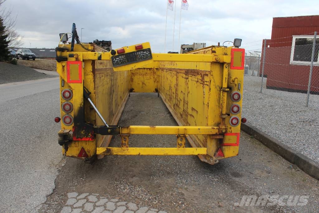 AMT IN300 3 akslet innenlader Inne naczepy