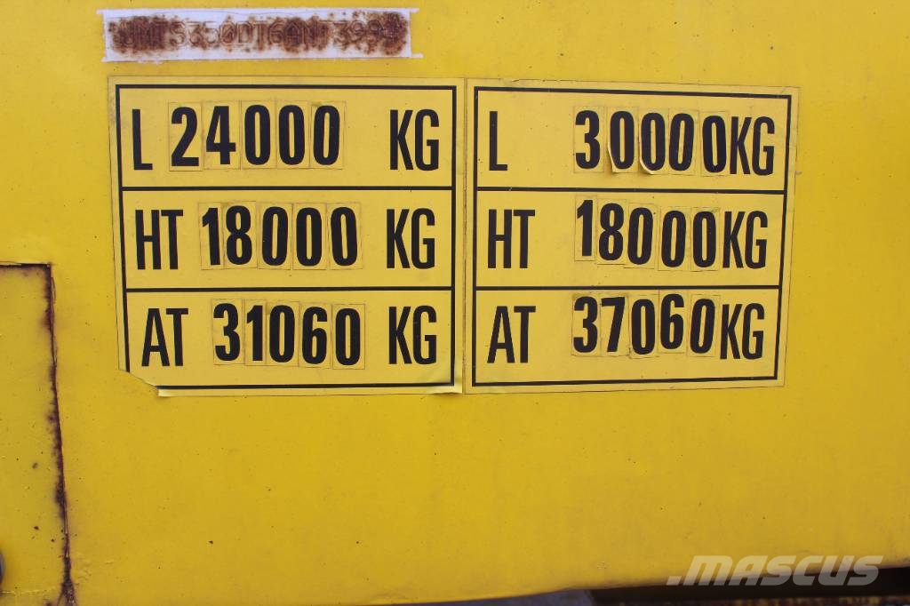 AMT IN300 3 akslet innenlader Inne naczepy