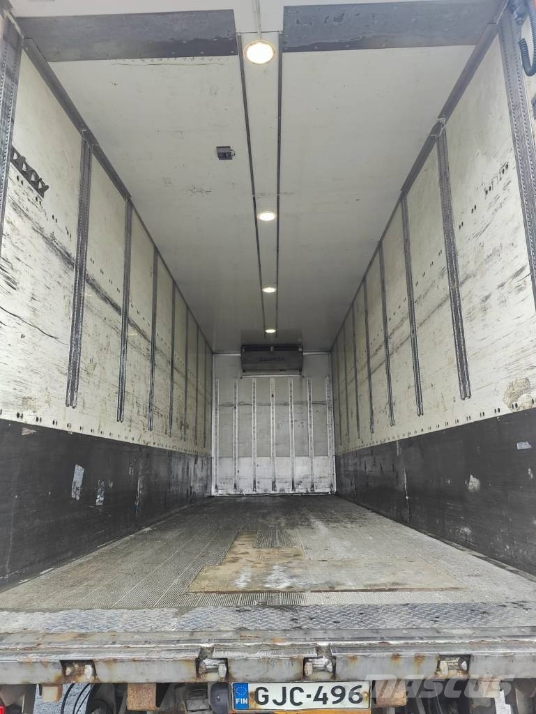 Volvo FM 13 Camiones con caja de remolque