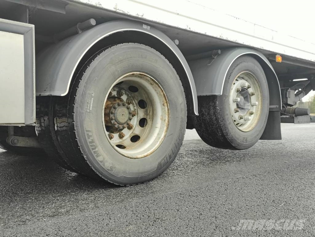 Volvo FM 13 Camiones con caja de remolque