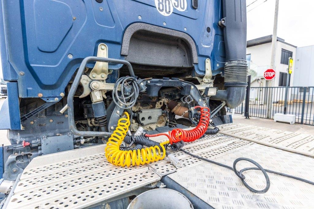 Mercedes-Benz AROCS ( No Actros) 1846 LS Tractor Units