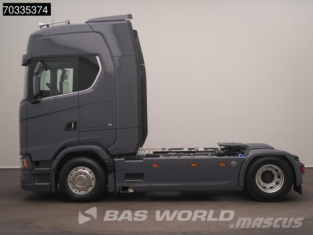 Scania S660 S 4X2 V8 Retarder Full-Air 2x Tanks Standklim Trekkers