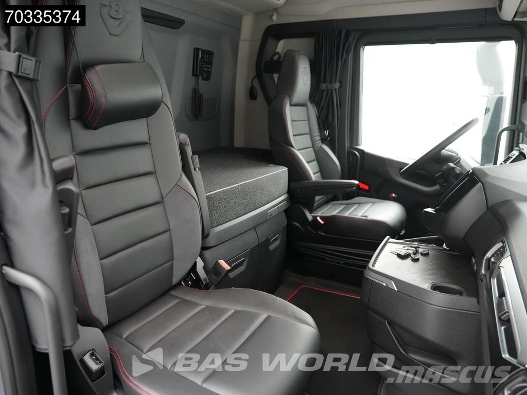 Scania S660 S 4X2 V8 Retarder Full-Air 2x Tanks Standklim Trekkers