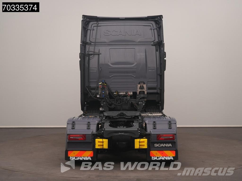 Scania S660 S 4X2 V8 Retarder Full-Air 2x Tanks Standklim Trekkers