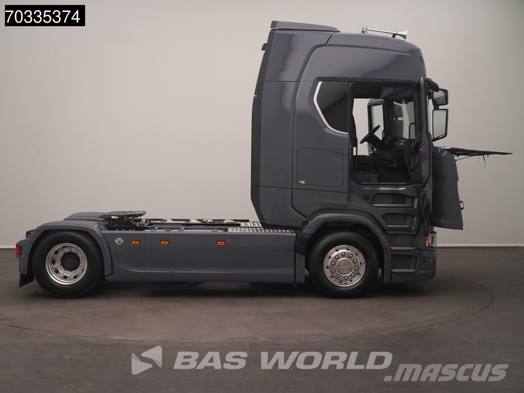 Scania S660 S 4X2 V8 Retarder Full-Air 2x Tanks Standklim Trekkers