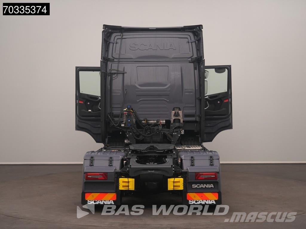 Scania S660 S 4X2 V8 Retarder Full-Air 2x Tanks Standklim Trekkers