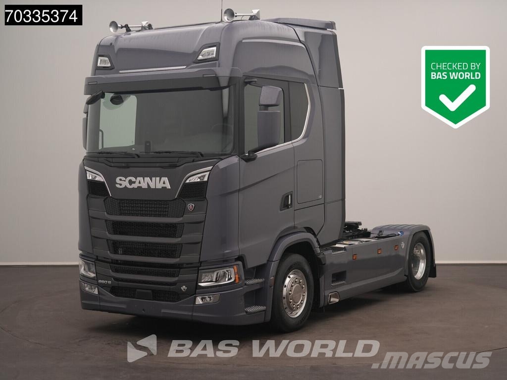 Scania S660 S 4X2 V8 Retarder Full-Air 2x Tanks Standklim Trekkers