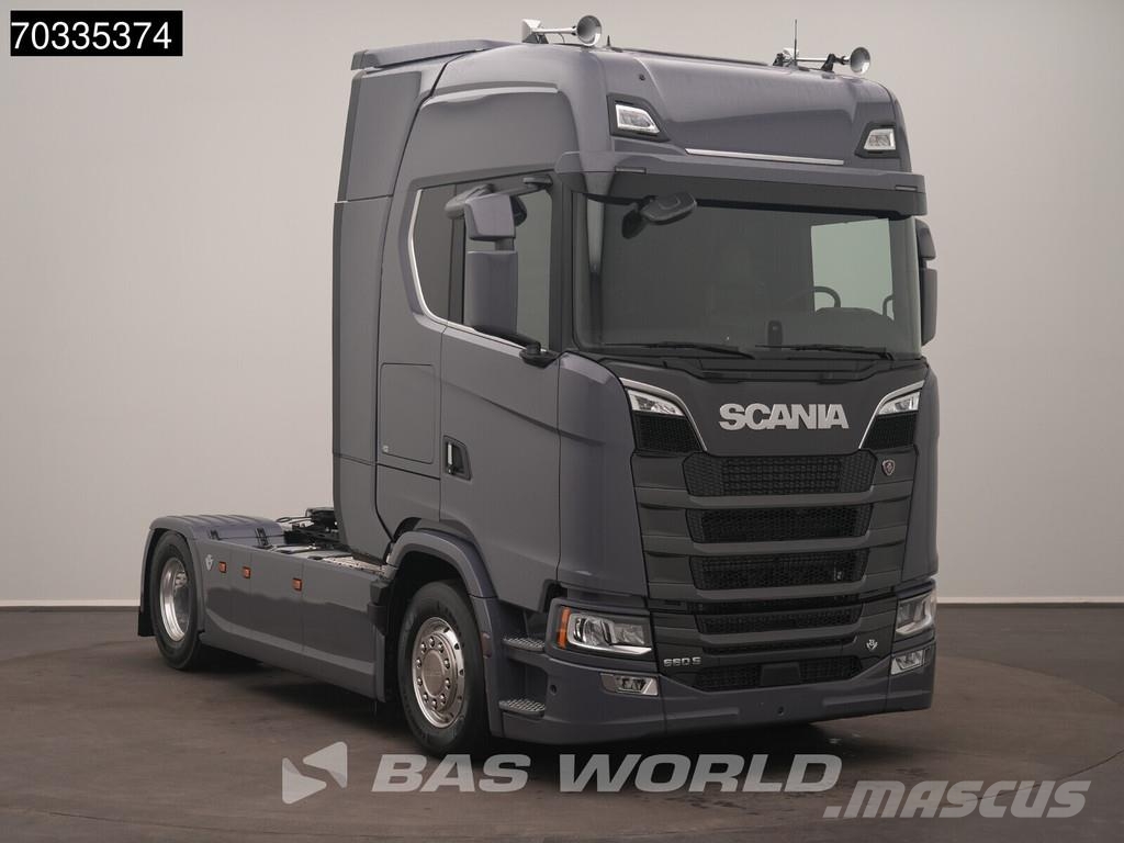 Scania S660 S 4X2 V8 Retarder Full-Air 2x Tanks Standklim Trekkers
