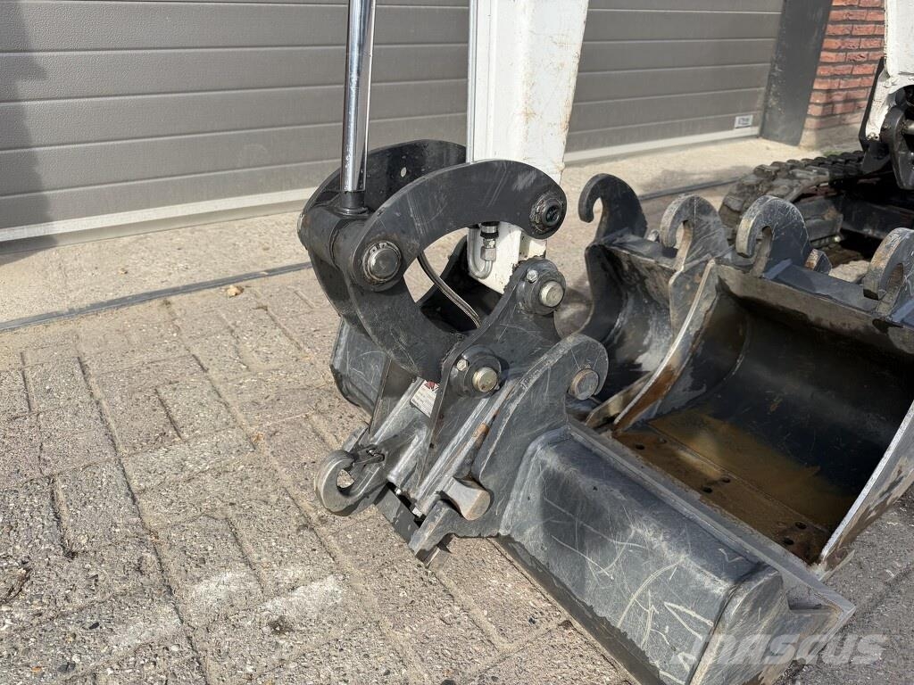 Bobcat E10 z minigraver 2024 158 uur HYDR wissel Minigraafmachines < 7t