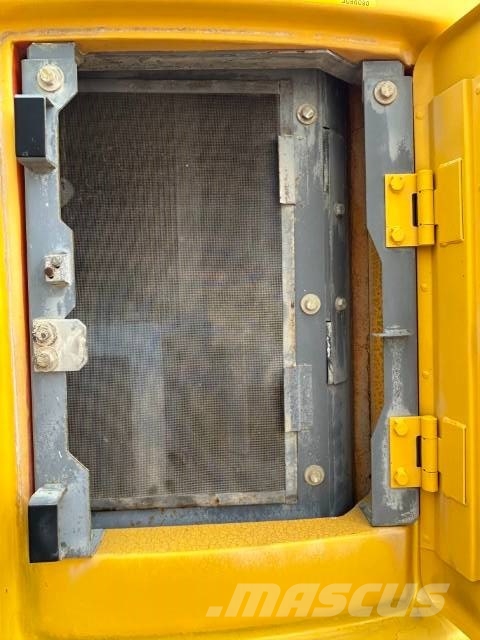 Hitachi ZX 225 US LC-5 B 履带挖掘机