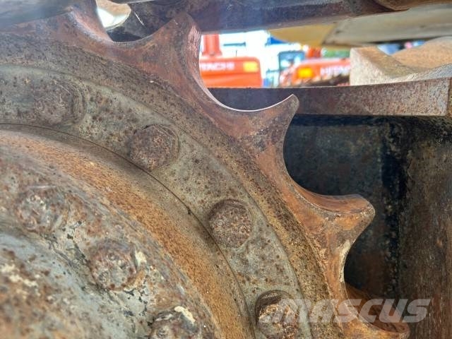 Hitachi ZX 225 US LC-5 B 履带挖掘机