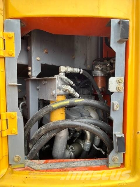 Hitachi ZX 225 US LC-5 B 履带挖掘机
