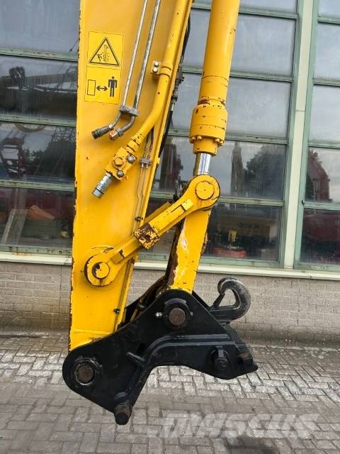 Hitachi ZX 225 US LC-5 B 履带挖掘机