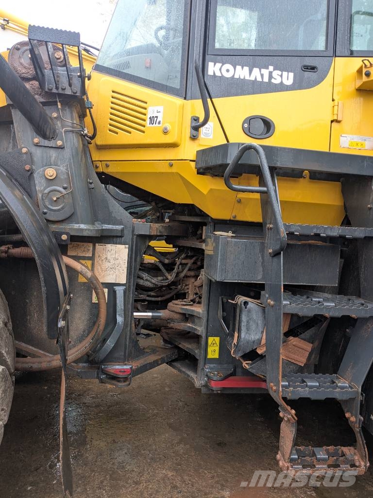 Komatsu WA 470-8 Naudoti ratiniai krautuvai