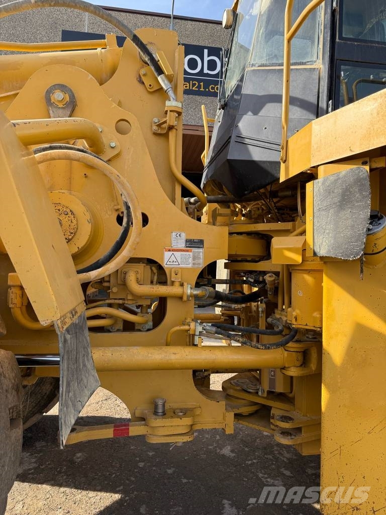 CAT 988 G Iekrāvēji uz riteņiem