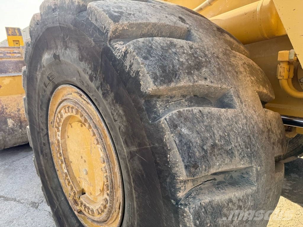 CAT 988 G Iekrāvēji uz riteņiem