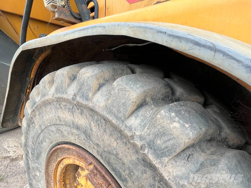 CAT 730 Zglobni demperji
