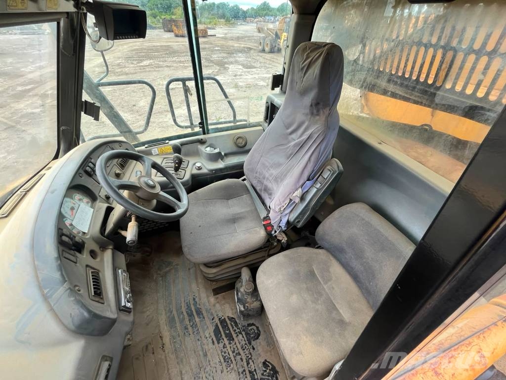 CAT 730 Zglobni demperji
