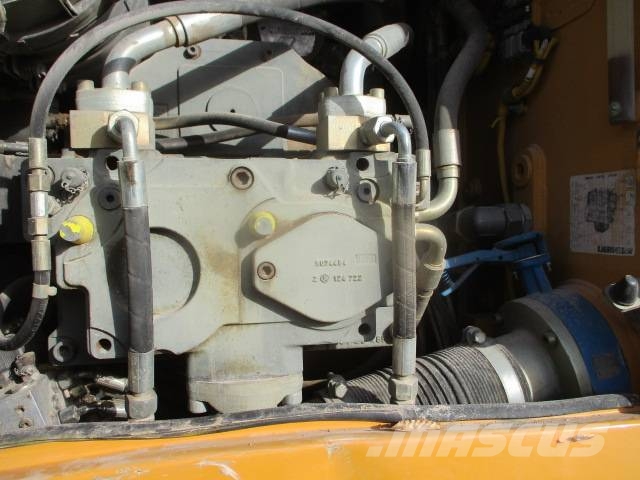 Liebherr R 906 LC Bagri goseničarji
