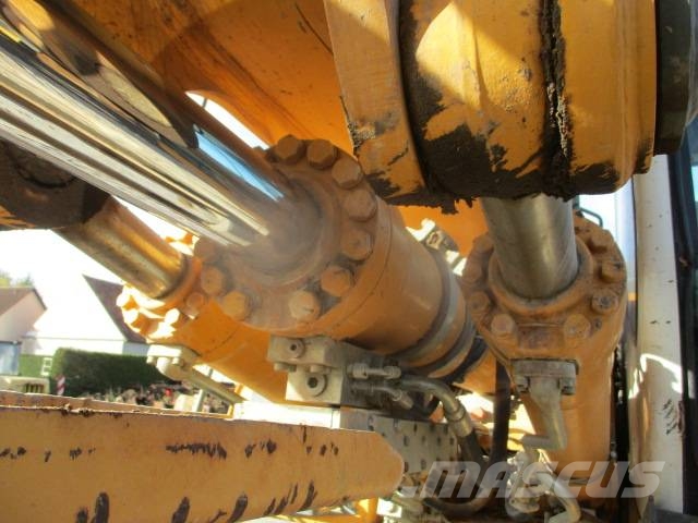 Liebherr R 906 LC Bagri goseničarji