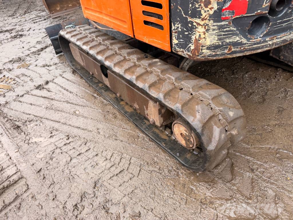 Hitachi ZX 19 U-6 Міні-екскаватори < 7т