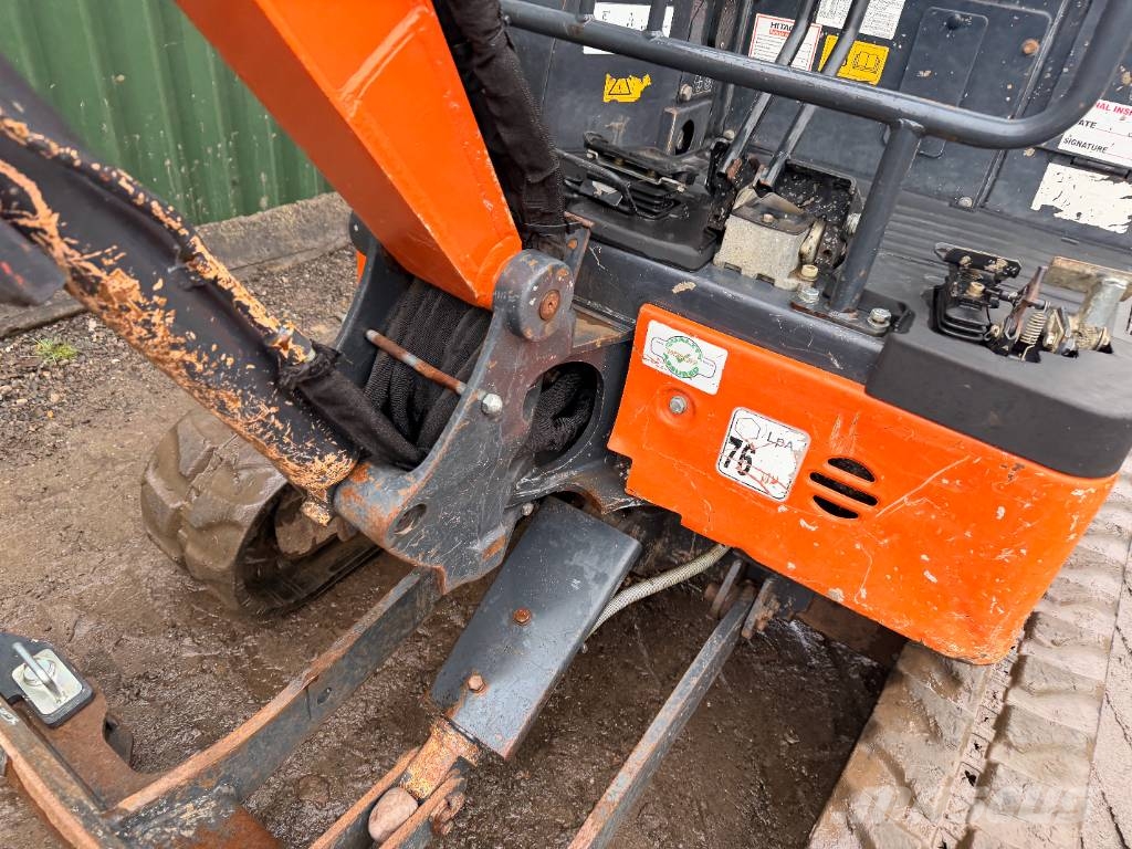 Hitachi ZX 19 U-6 Міні-екскаватори < 7т