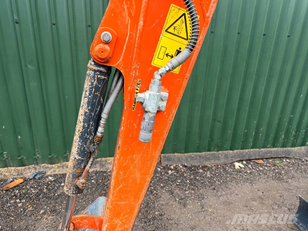 Hitachi ZX 19 U-6 Міні-екскаватори < 7т