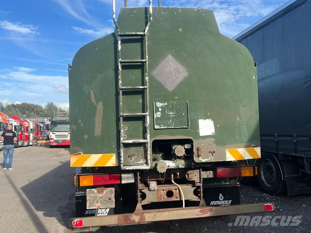 Volvo N10 6X4 Robson-Drive + TANK 14.000 LITER Citi