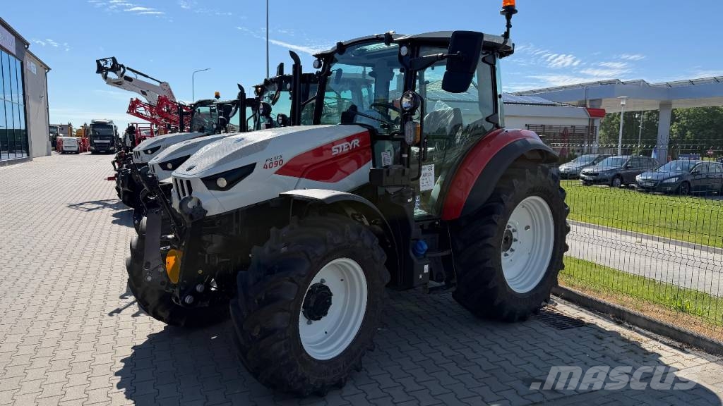 Steyr 4090 PLUS HILO الجرارات