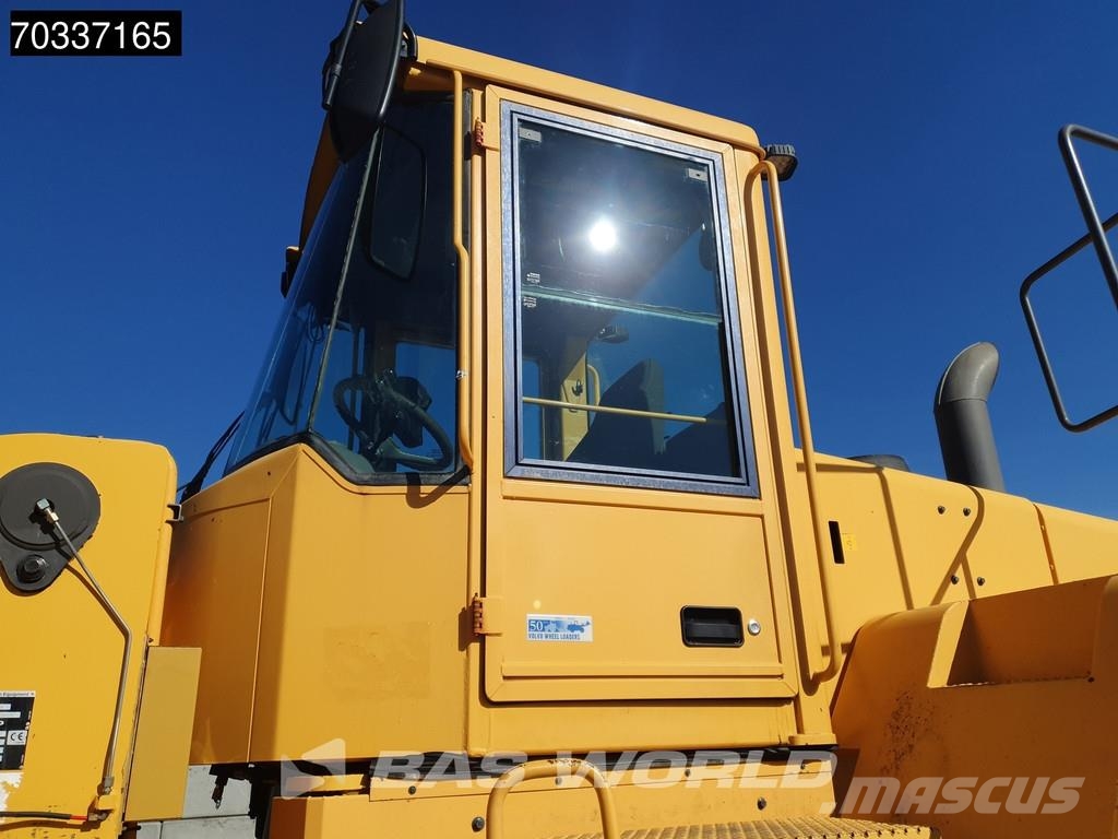 Volvo L220 E QUICK COUPLER Kolesni nakladalci