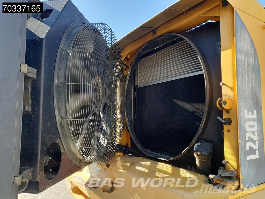 Volvo L220 E QUICK COUPLER Kolesni nakladalci