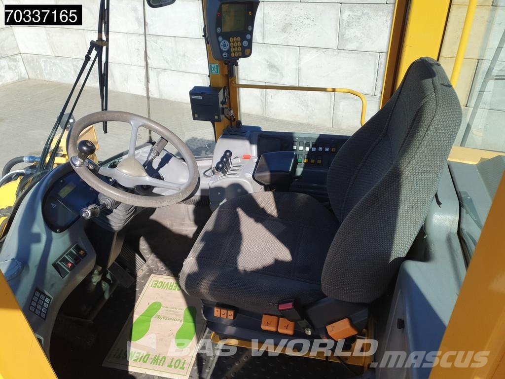 Volvo L220 E QUICK COUPLER Kolesni nakladalci