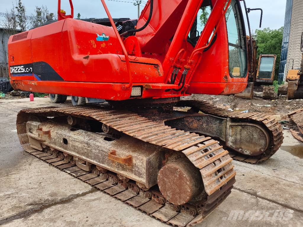 Doosan DH 225 LC-7 Raupenbagger