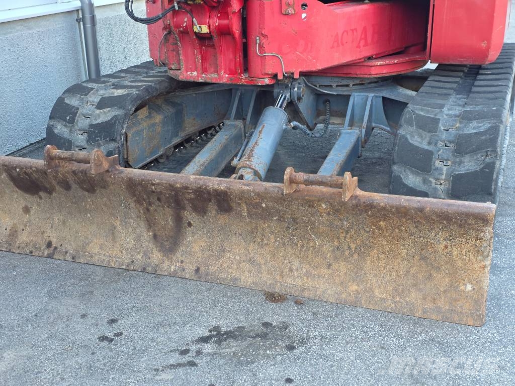 Takeuchi 180FR Midi excavators 7t - 12t