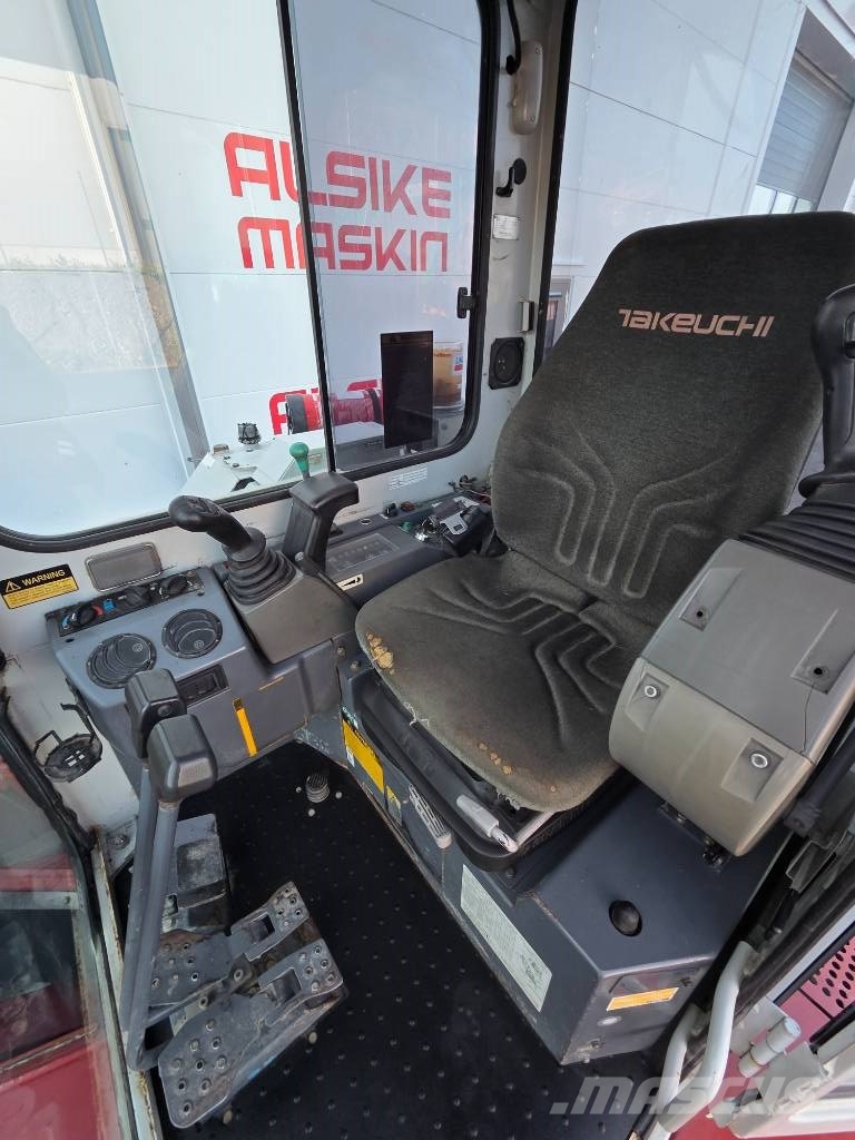 Takeuchi 180FR Midi excavators 7t - 12t