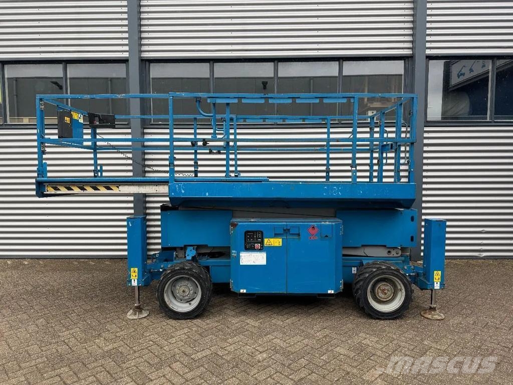 Genie GS3369RT Hoogwerker Schaarhoogwerker Ruwterrein Nacelle ciseaux