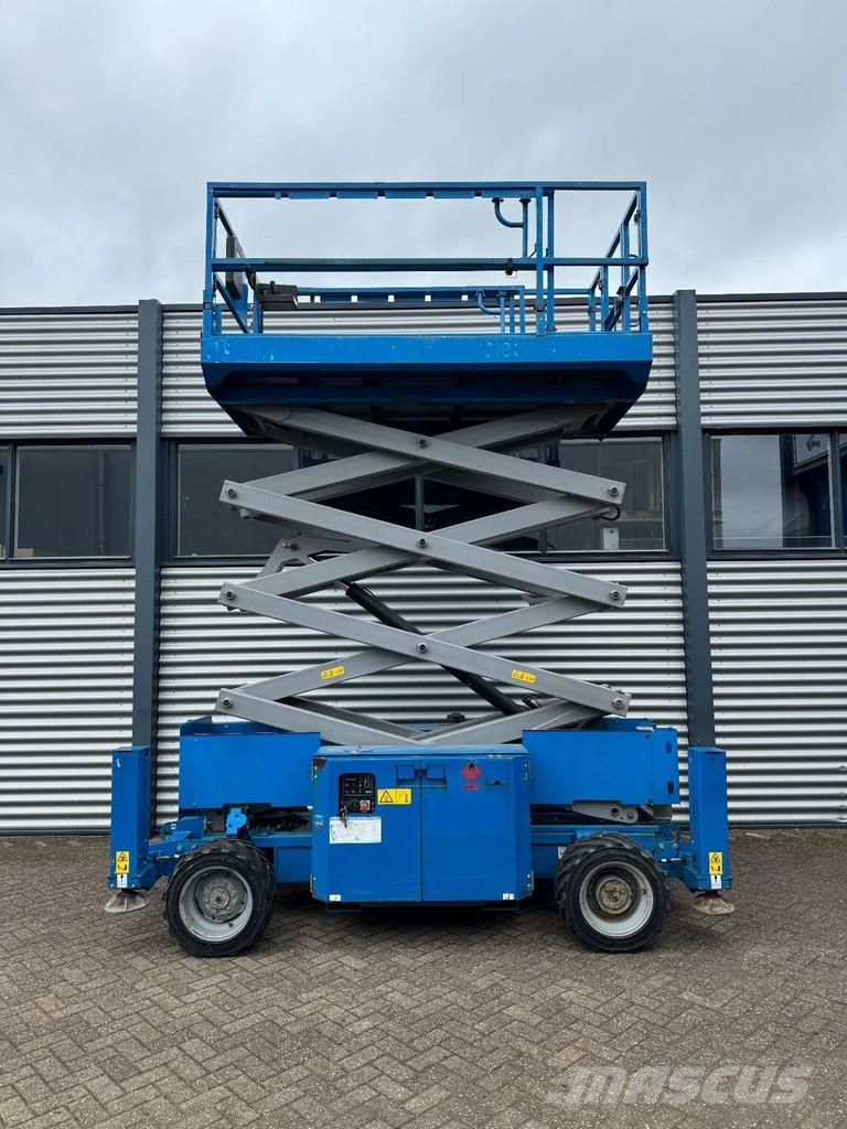 Genie GS3369RT Hoogwerker Schaarhoogwerker Ruwterrein Nacelle ciseaux