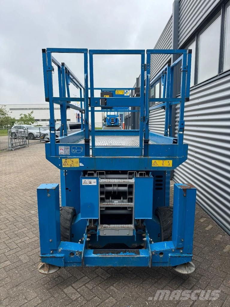 Genie GS3369RT Hoogwerker Schaarhoogwerker Ruwterrein Nacelle ciseaux