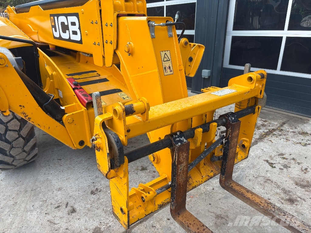 JCB 540-140 Telescopic handlers