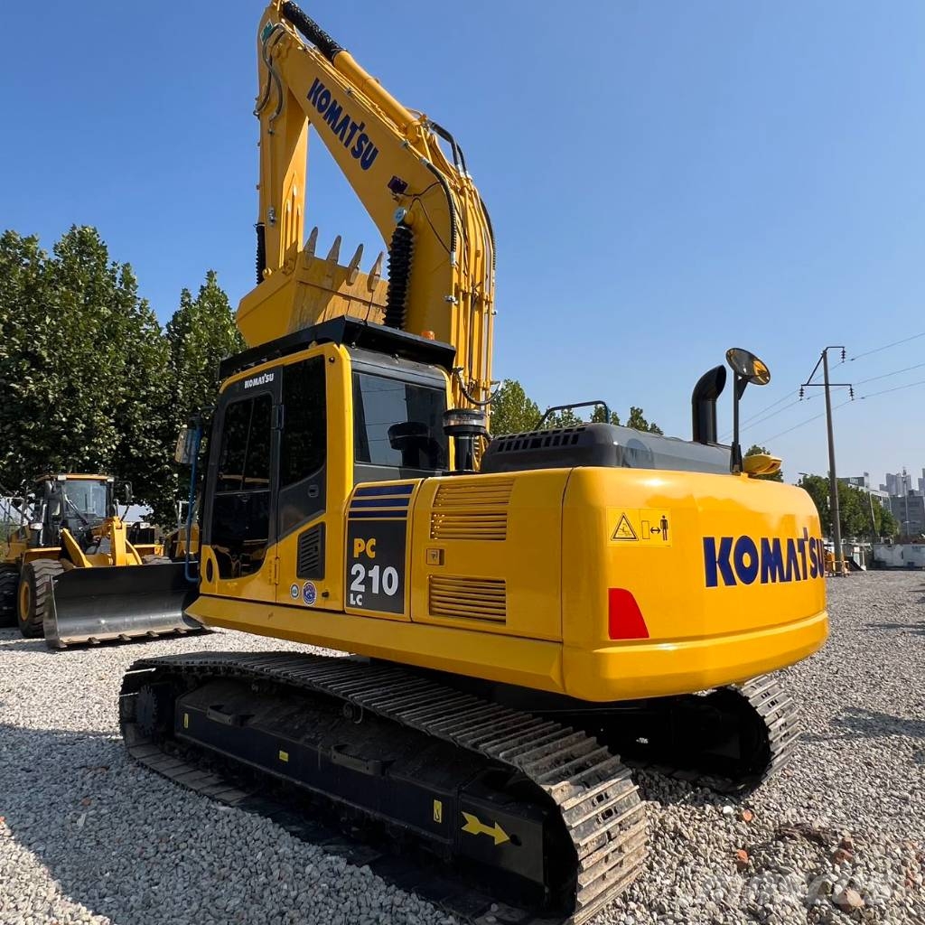 Komatsu PC 210 LC Crawler excavators