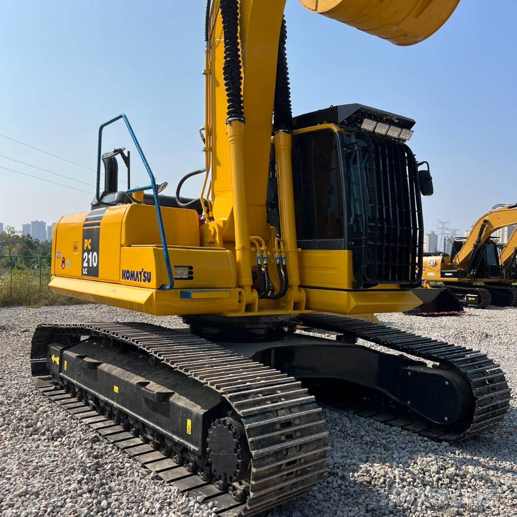 Komatsu PC 210 LC Crawler excavators