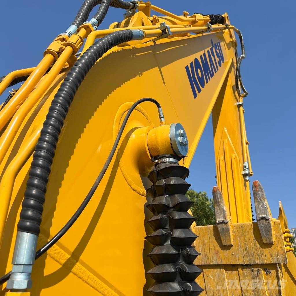 Komatsu PC 210 LC Crawler excavators