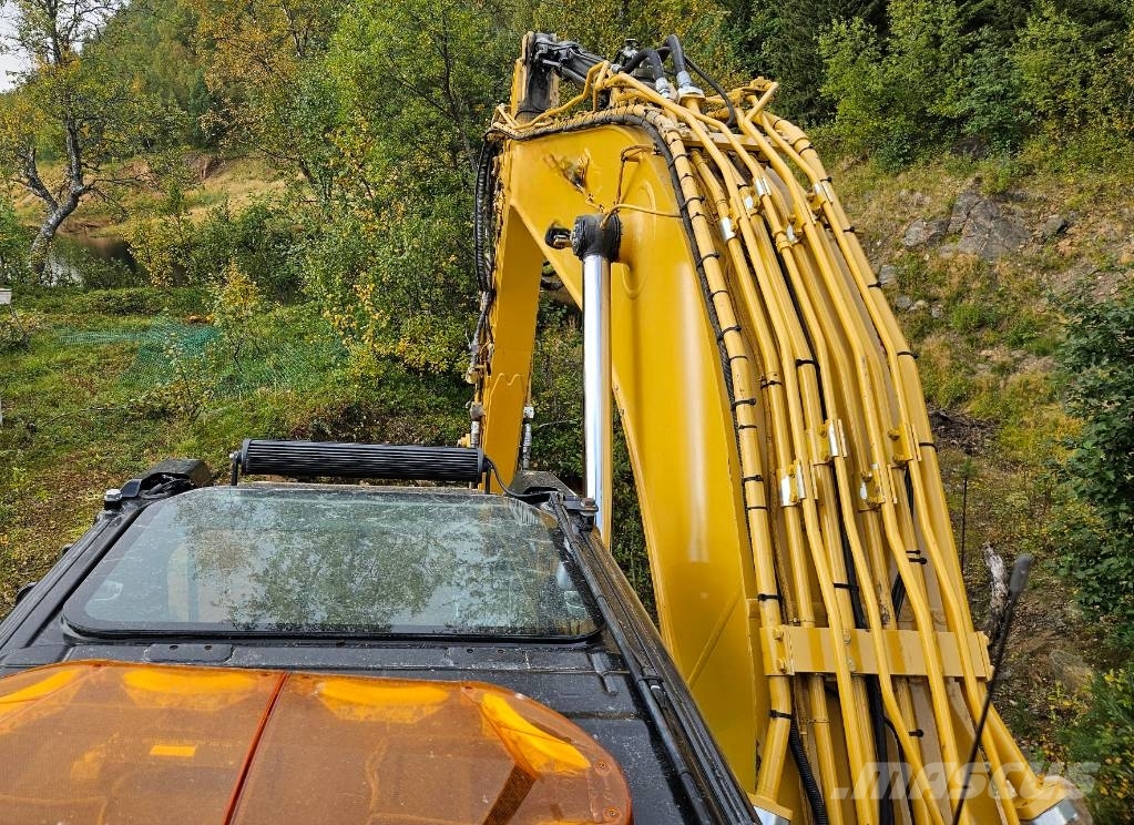 CAT 320 Bandgrävare