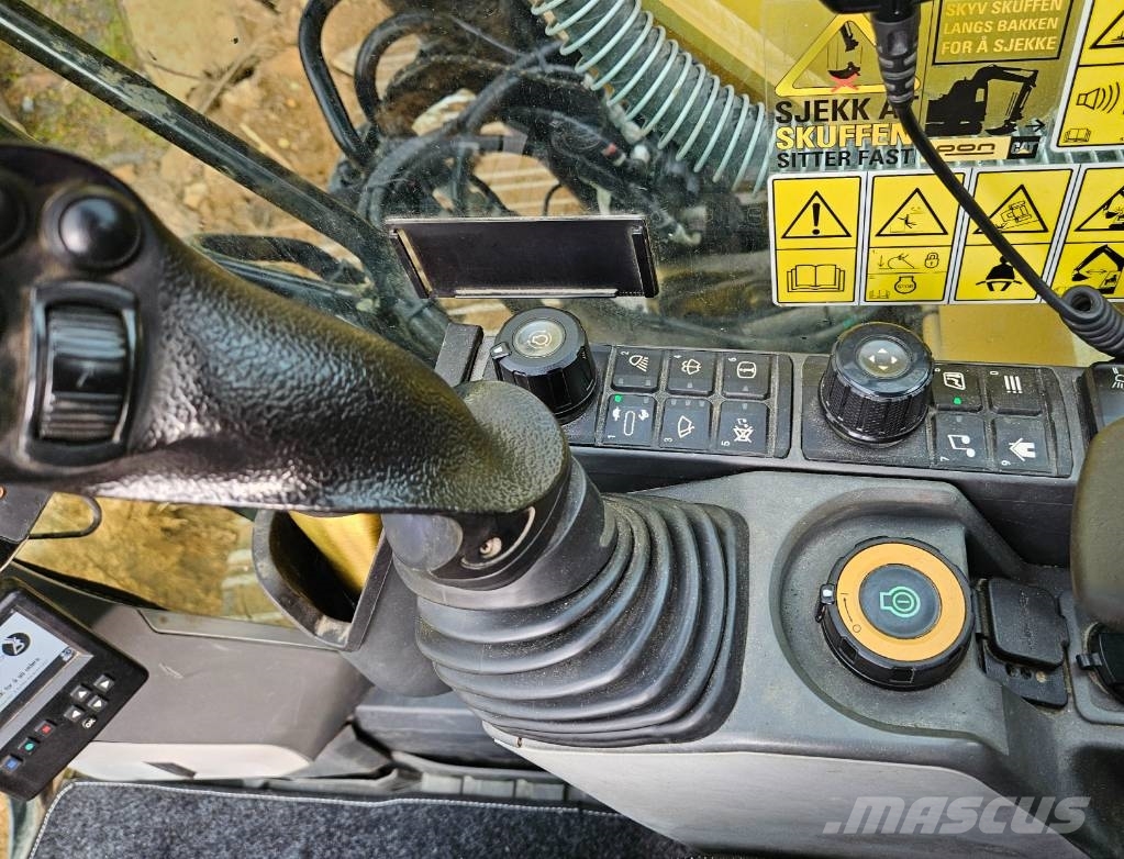 CAT 320 Bandgrävare