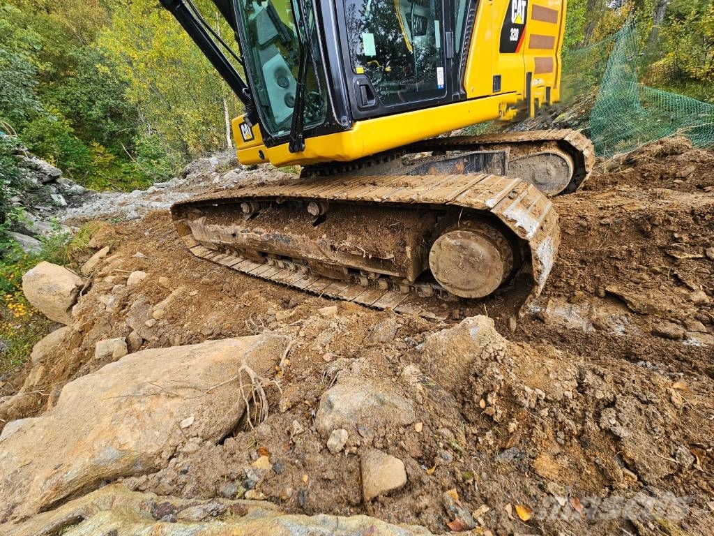 CAT 320 Bandgrävare